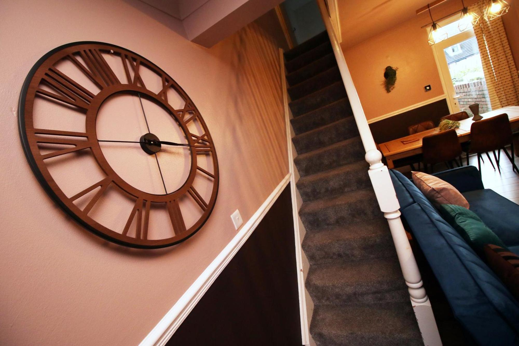 Cosy 3br Home, Scenic Views, Ideal For Walks & Work Holiday home Abertillery