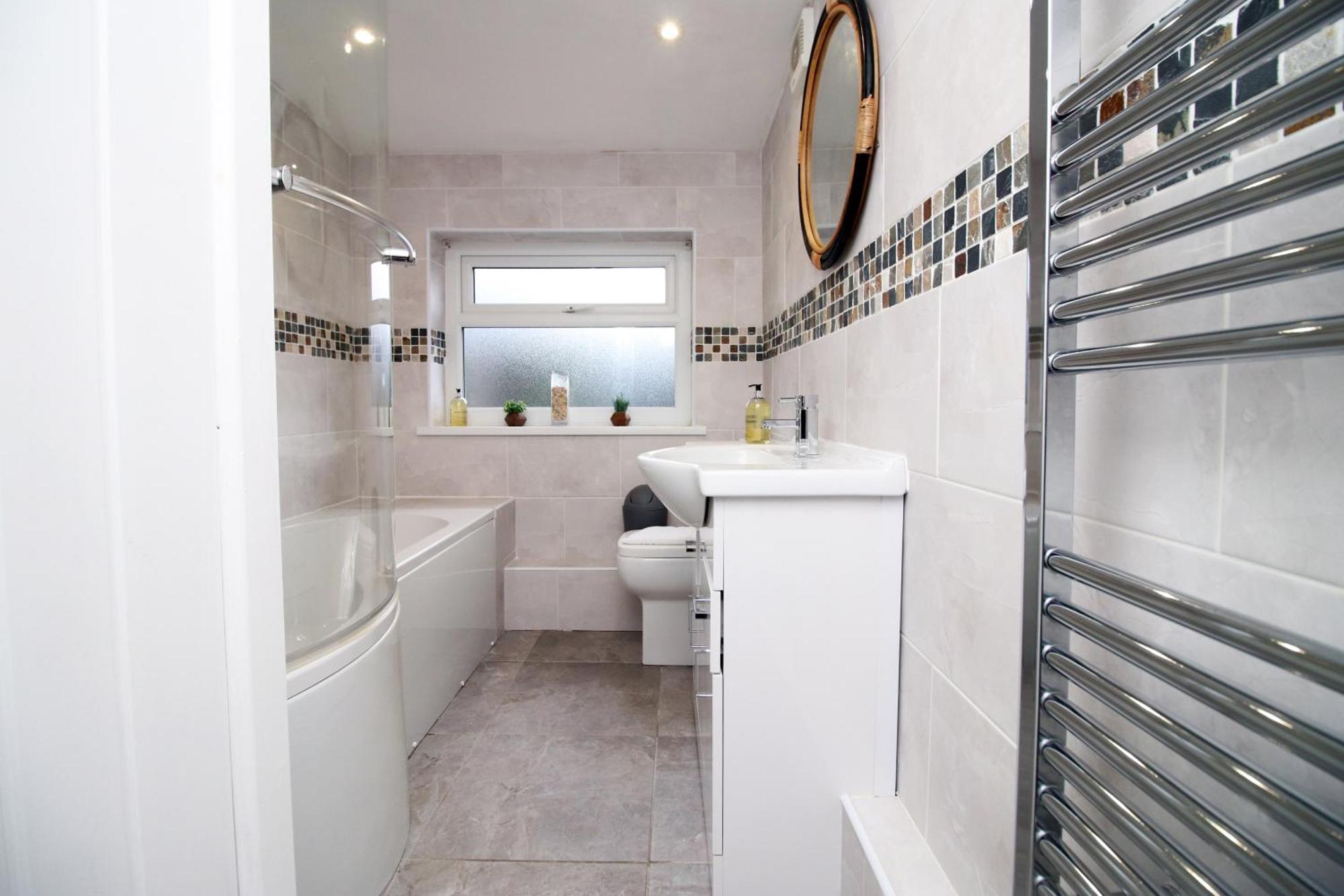 Holiday home Cosy 3br Home, Scenic Views, Ideal For Walks & Work