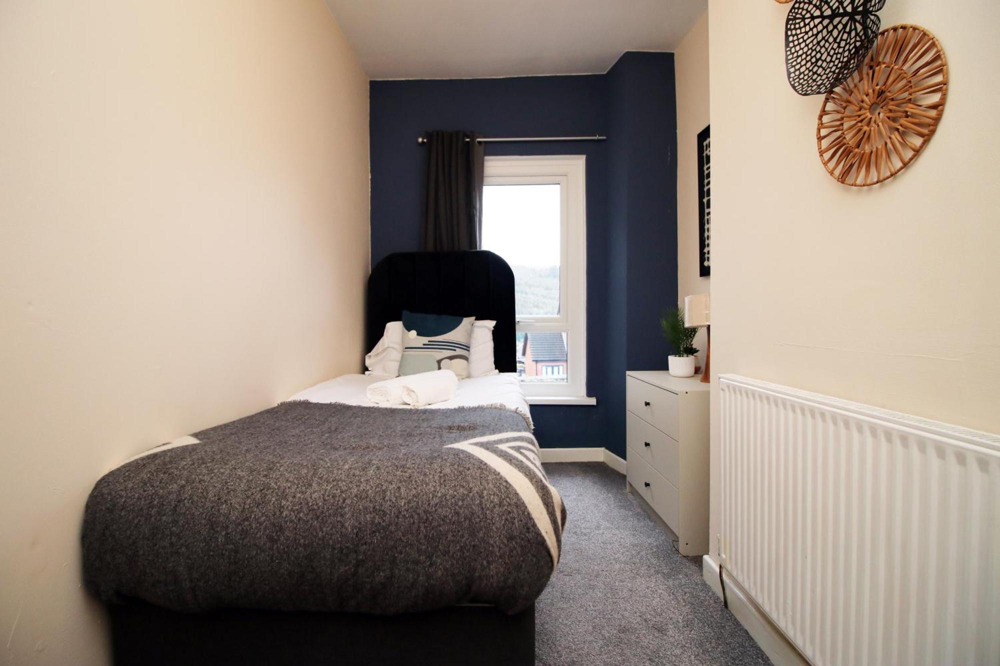 Holiday home Cosy 3br Home, Scenic Views, Ideal For Walks & Work
