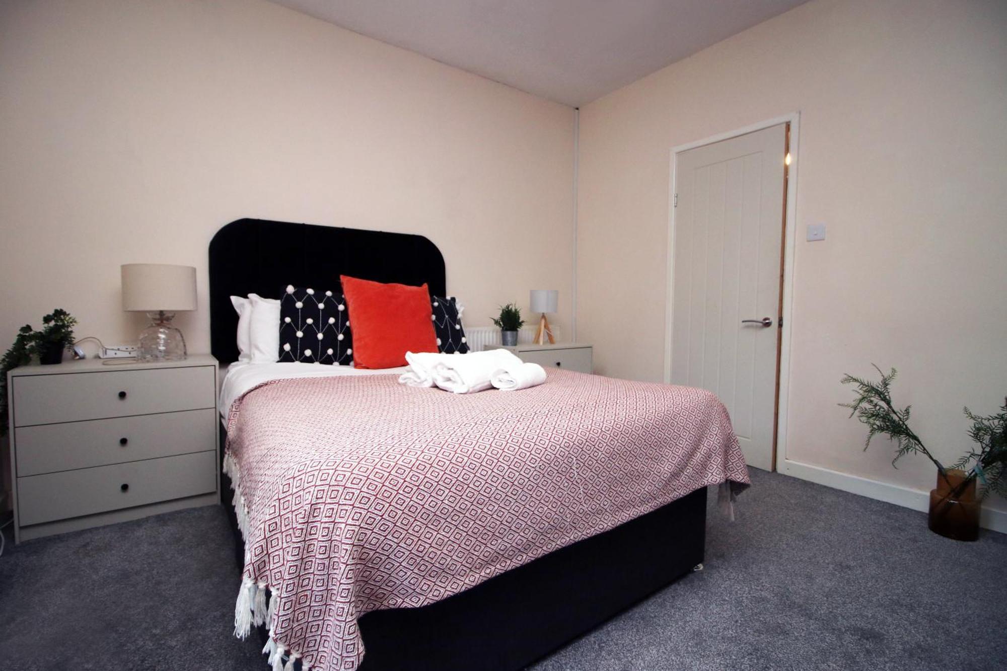 Cosy 3br Home, Scenic Views, Ideal For Walks & Work Abertillery