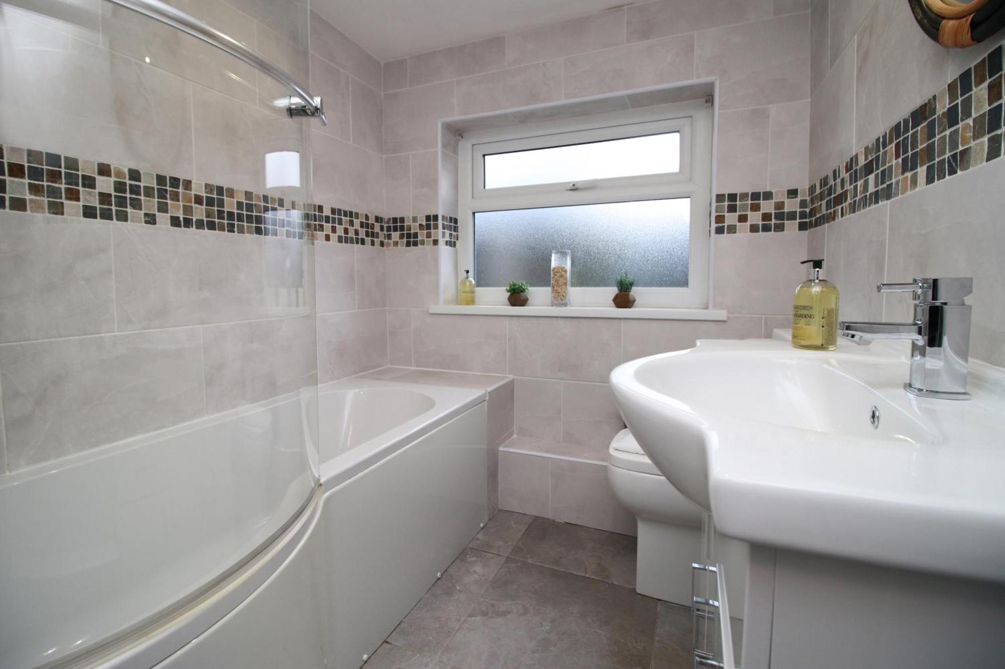 Holiday home Cosy 3br Home, Scenic Views, Ideal For Walks & Work Abertillery