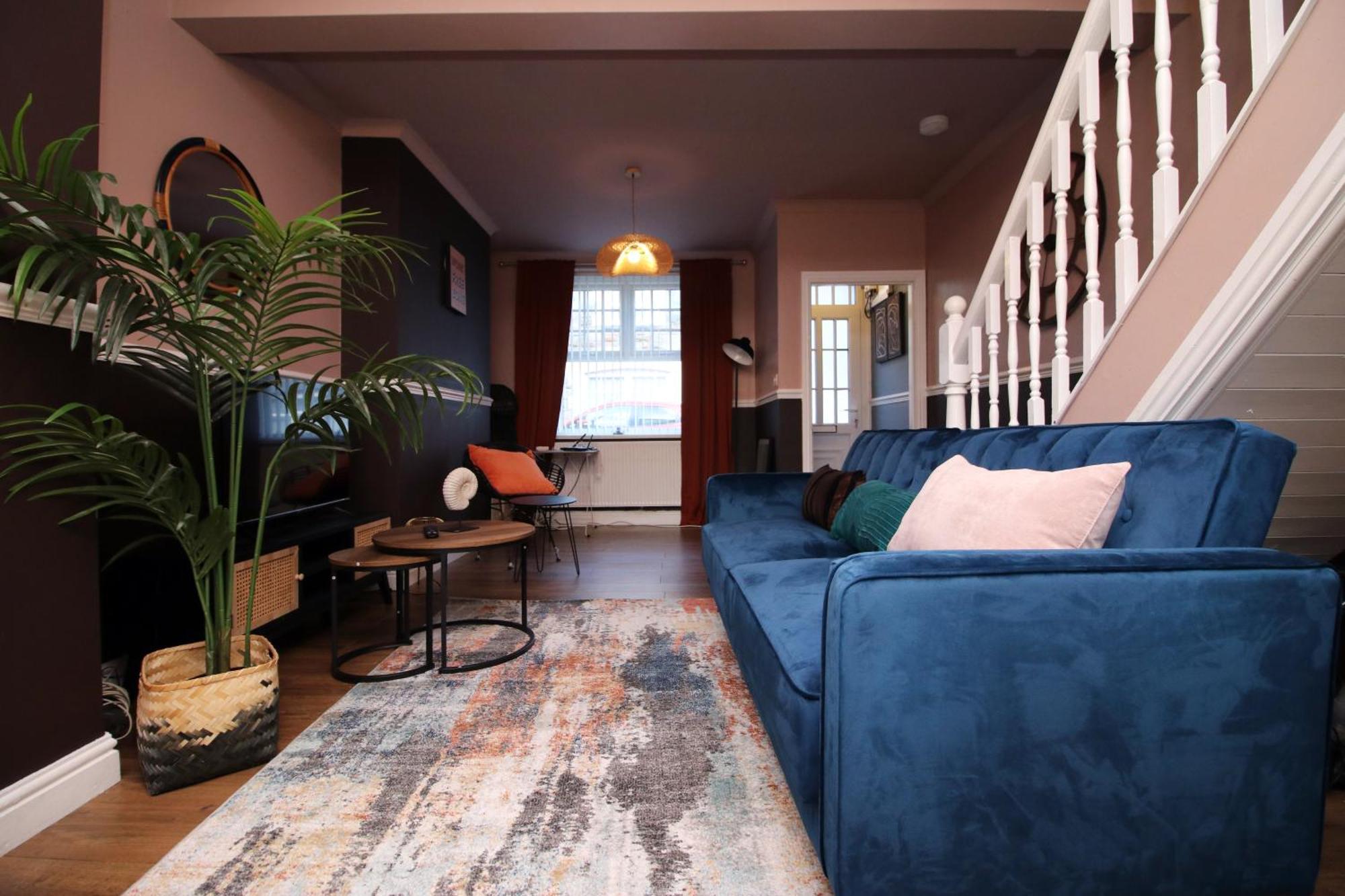 Holiday home Cosy 3br Home, Scenic Views, Ideal For Walks & Work *